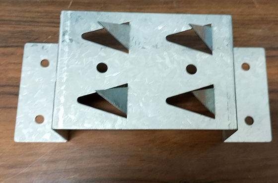 Clips acustici per l'impalcatura degli angoli, supporti di montaggio in metallo argento per pannelli acustici, apparecchiature per l'installazione di isolamento acustico a parete